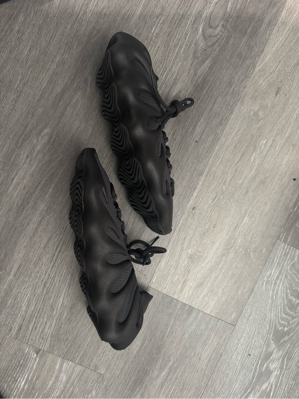 Yeezy Wave Runner-Style Men's Sneakers — Black